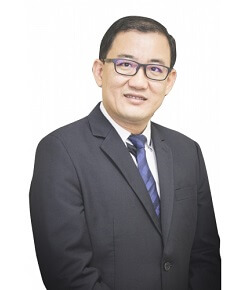 Dr. Ang Hak Lee