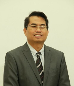 Dr. Naharuddin